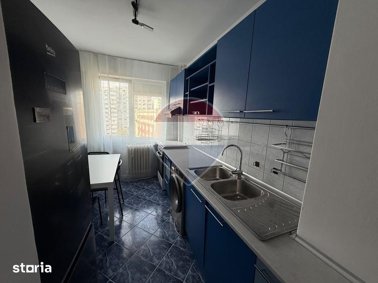 Apartament cu 2 camere decomandat în Titan