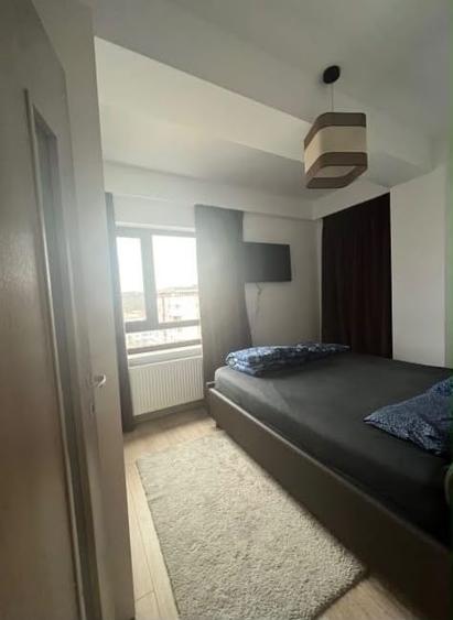 Apartament cu 3 camere decomandat în Nicolina