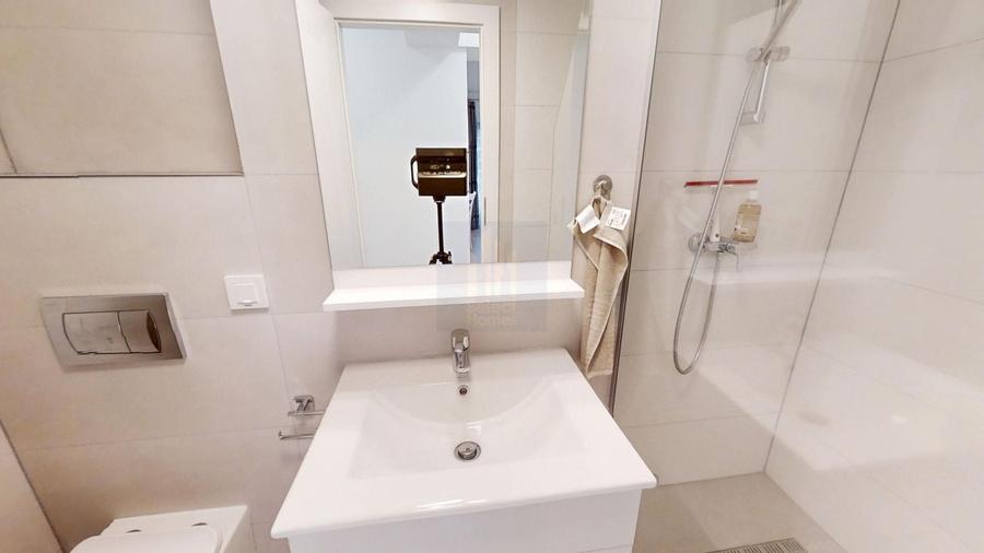 Apartament cu 4 camere decomandat, mobilat în Pipera