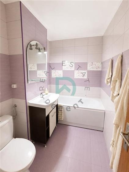 Apartament cu 3 camere decomandat în Astra
