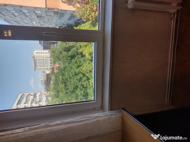 Apartament cu 2 camere decomandat în Podu Roș
