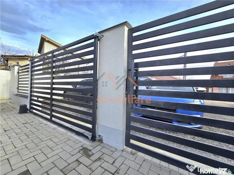 Casă cu 5 camere cu Teren 507 Mp în Sânmartin