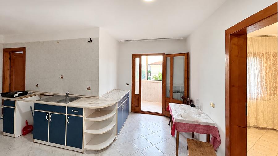 Apartament cu 2 camere decomandat în Rogerius