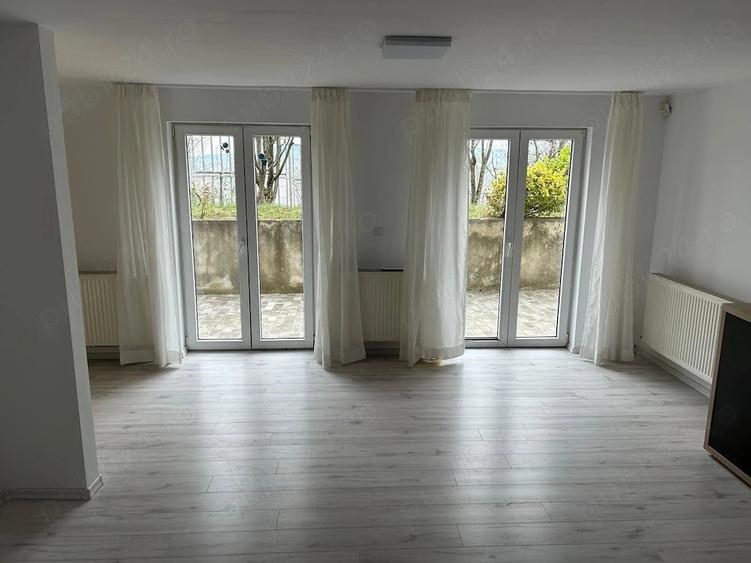 Apartament cu 2 camere semidecomandat în Zorilor