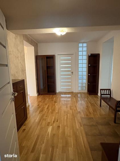 Apartament cu 4 camere în Central