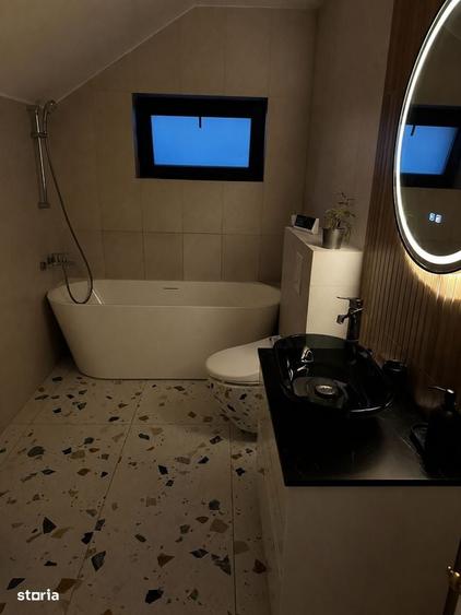 Casă cu 4 camere în Central
