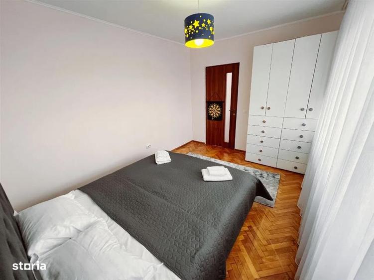 Apartament cu 2 camere semidecomandat în Podu Roș