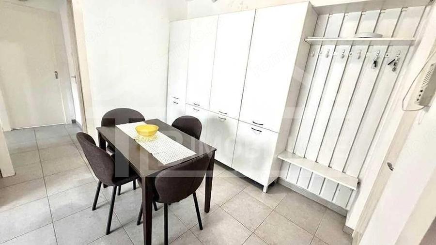 Apartament cu 3 camere decomandat, mobilat în Cornișa