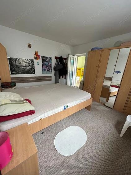 Casă cu 6 camere cu Teren 233 Mp în Central