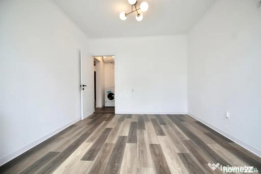 Apartament cu 3 camere decomandat în Teiul Doamnei