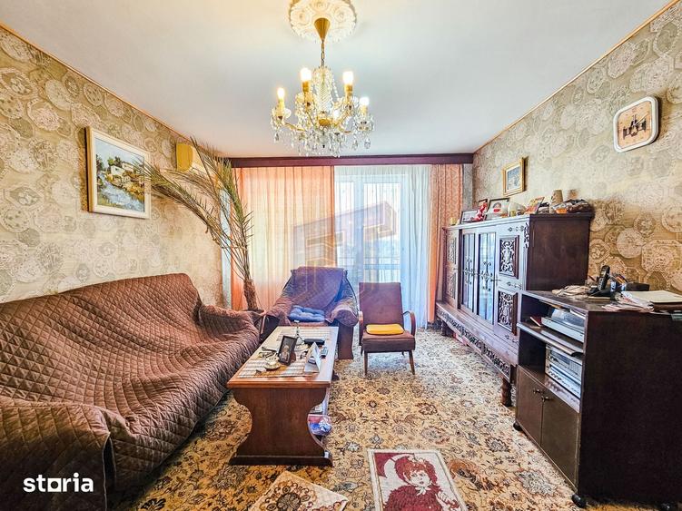 Apartament cu 4 camere în Vatra Luminoasă