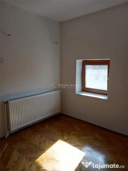 Apartament cu 3 camere decomandat în Ultracentral