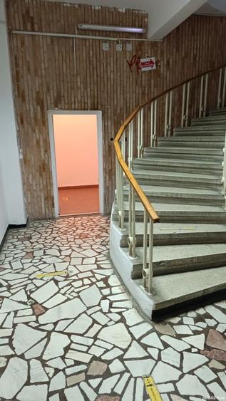Spațiu comercial, de 480 mp, în Central
