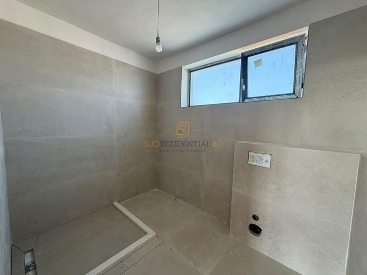 Duplex cu 4 camere cu Canalizare în Nord-Est