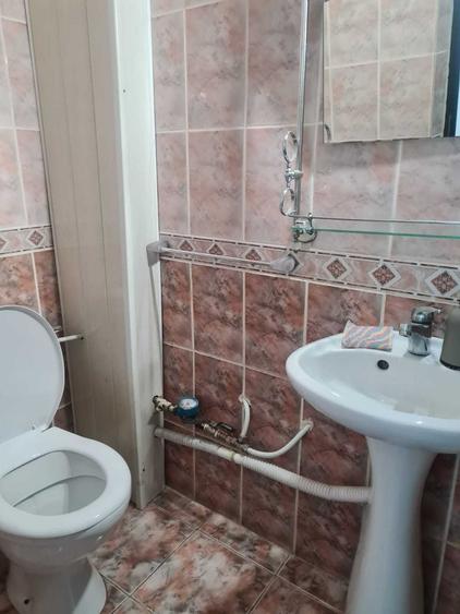 Apartament cu 3 camere decomandat în Nicolina