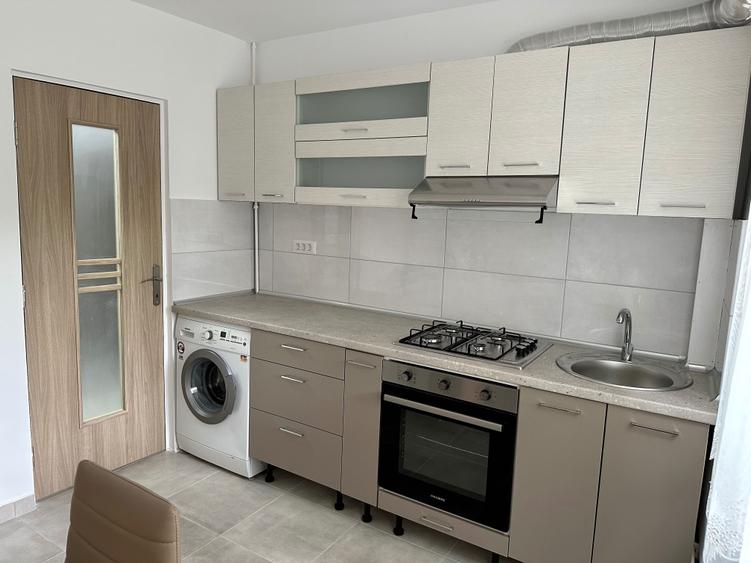 Apartament cu 2 camere semidecomandat în Șagului