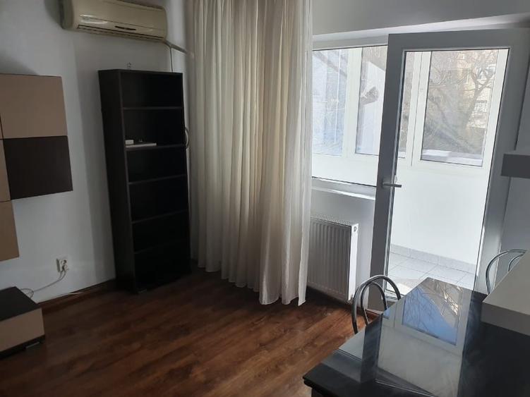 Apartament cu 2 camere decomandat în Crângași
