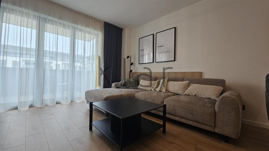 Apartament cu 2 camere semidecomandat, mobilat în Semicentral