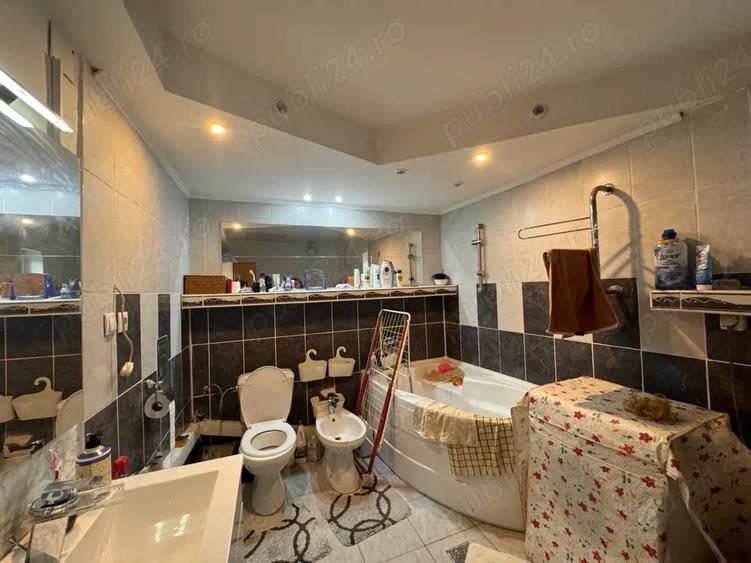 Casă cu Teren 2900 Mp în Trestia