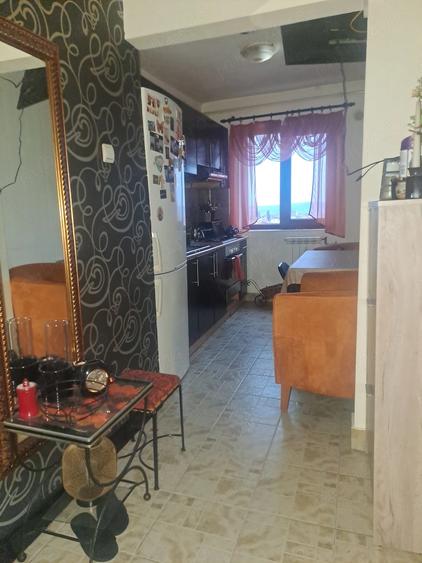Apartament cu 2 camere semidecomandat în Aluniș