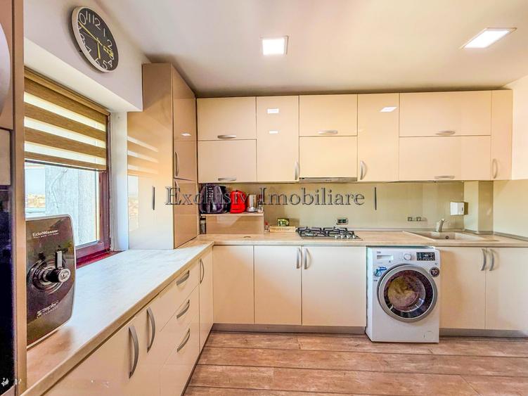 Apartament cu 3 camere decomandat, mobilat în Tomis II