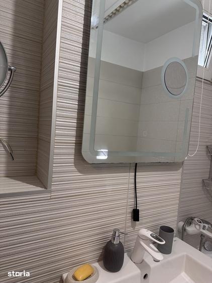 Apartament cu 4 camere decomandat, mobilat în Titan