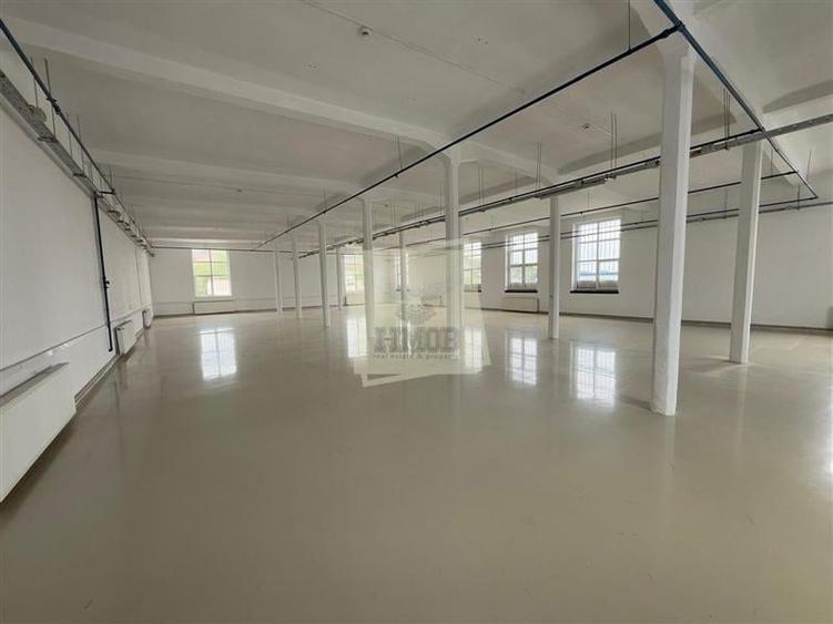 Spațiu comercial, de 3,150 mp, în Central