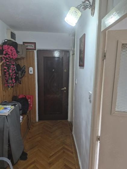Apartament cu 2 camere decomandat în Steaua