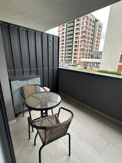 Apartament cu 2 camere decomandat în Exterior Vest