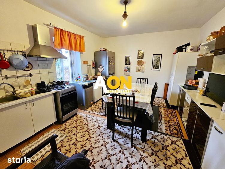 Casă cu 4 camere cu Teren 1650 Mp în Central