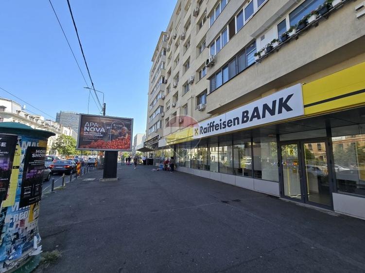 Spațiu comercial, de 318.57000732422 mp, în Gara de Nord