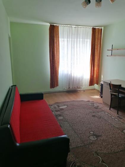 Apartament cu 2 camere decomandat în Gruia