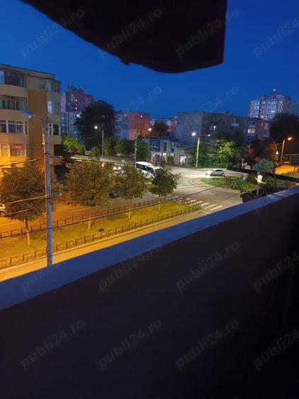 Apartament cu 2 camere decomandat în Craiovița Nouă