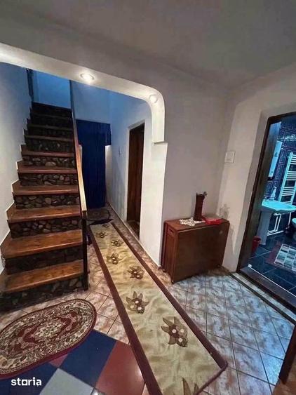 Casă cu 3 camere cu Teren 817 Mp în Central