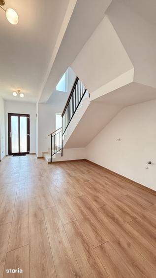 Casă cu 4 camere cu Teren 300 Mp în Matraca