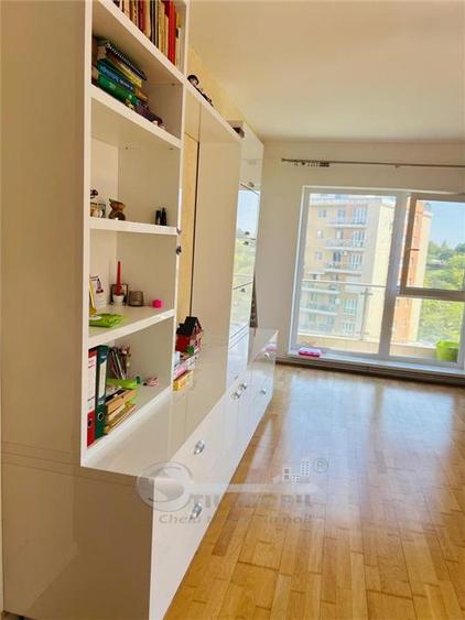 Apartament cu 3 camere decomandat în Tătărași