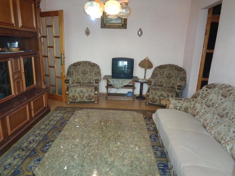 Apartament cu 3 camere semidecomandat în Micălaca