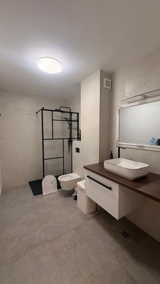 Apartament cu 3 camere nedecomandat în Central