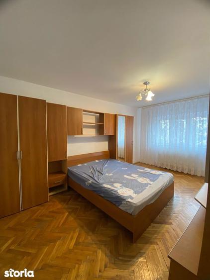 Apartament cu 2 camere decomandat în Craiovița Nouă