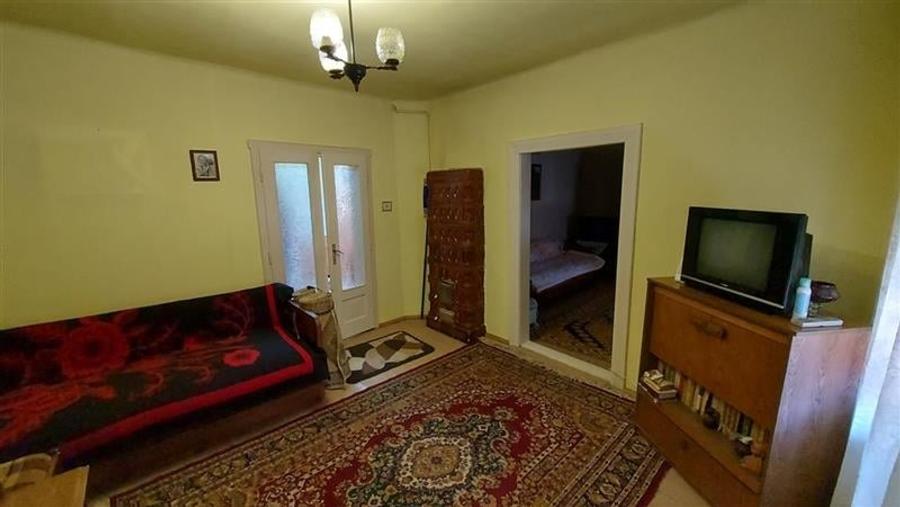 Casă individuală cu 3 camere cu Teren 385 Mp în Unirii