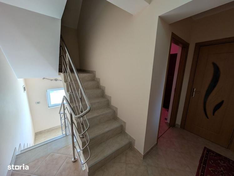 Casă cu 4 camere în Lilieci