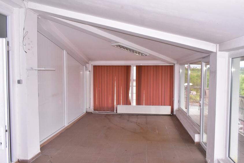 Spațiu comercial, de 740 mp, în Craiovei