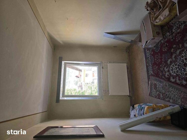 Apartament 3 camere Codlea decomandat et 2/4 9 Mai - 5