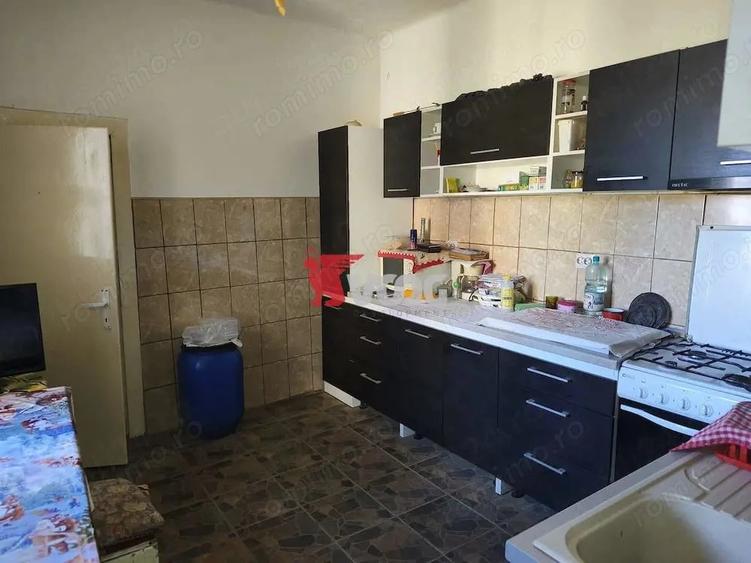 Casă cu 2 camere cu Teren 392 Mp în Lunei