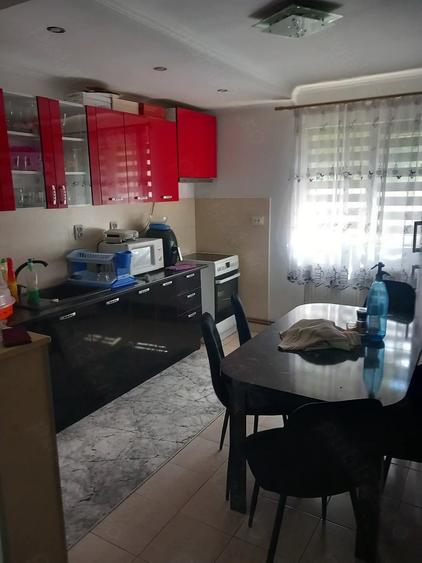 Casă cu 4 camere cu Teren 580 Mp în Plumbuita