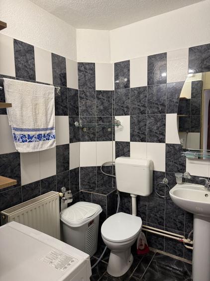 Apartament cu 2 camere decomandat în Micro 17