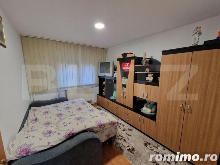 Apartament cu 3 camere decomandat în Ampoi 2