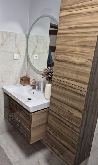 Apartament cu 3 camere, mobilat în Bucureștii Noi
