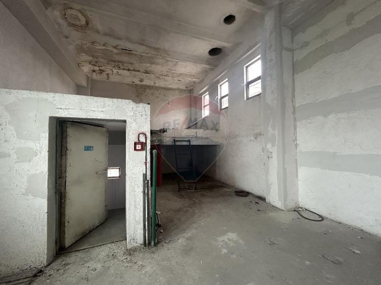 Spațiu de birouri / industrial de vânzare - 16
