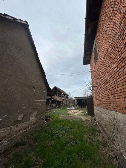 Casa din caramida si teren generos - zona linistita - 2